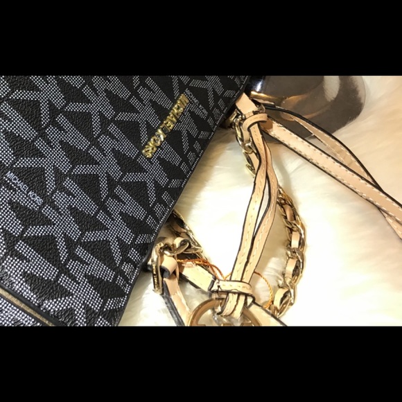 Michael Kors Tote NWOT - Picture 2 of 11